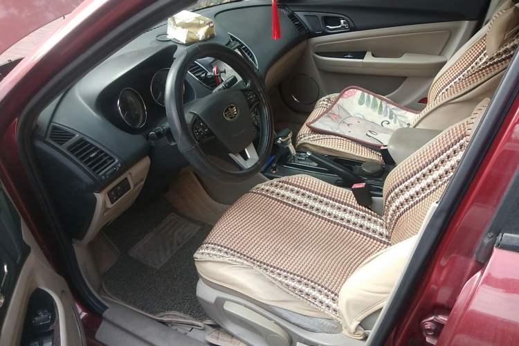 Used Bestune B50 2013 1.6L automatic luxury version Left Front Seat