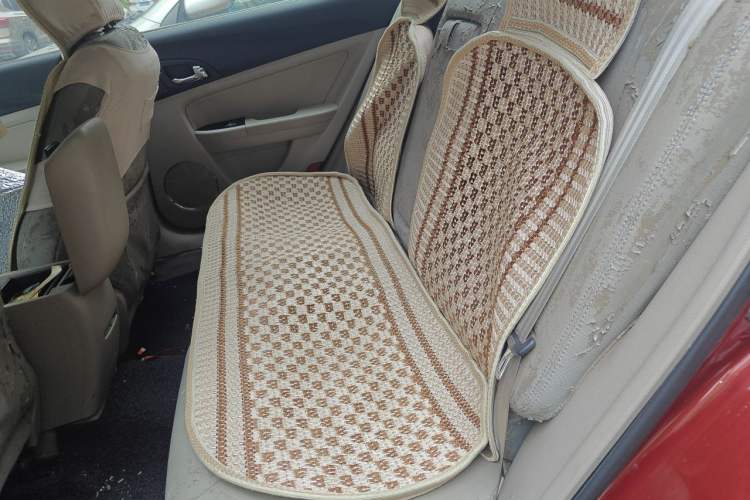 Used Bestune B50 2013 1.6L automatic luxury version Left Rear Seat