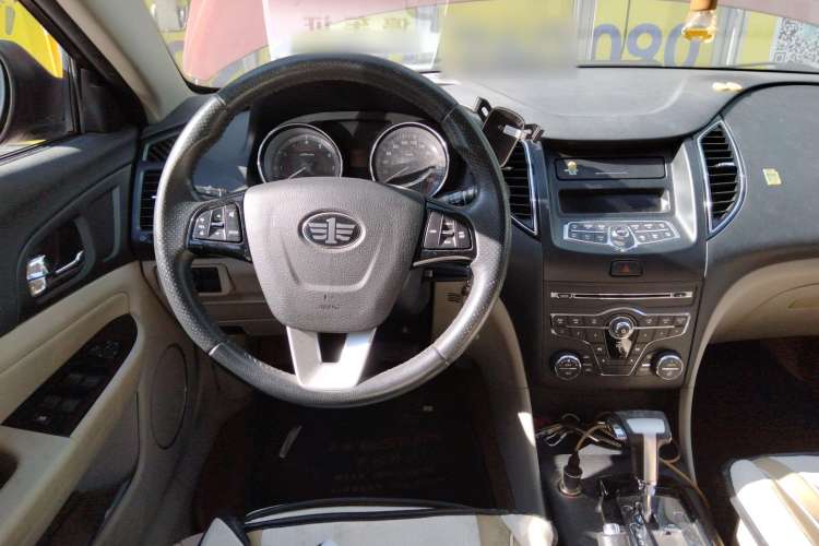 Used Bestune B50 2013 1.6L automatic luxury version Steering Wheel
