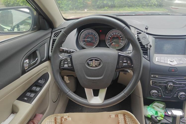 Used Bestune B50 2013 1.6L automatic luxury version Steering Wheel