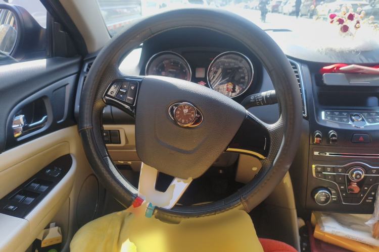 Used Bestune B50 2013 1.6L manual Comfort trim level Steering Wheel