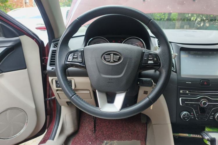 Used Bestune B50 2013 1.6L automatic luxury version Steering Wheel