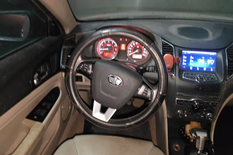 Used Bestune B50 2013 1.6L automatic luxury version Steering Wheel