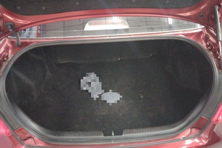 Used Bestune B50 2013 1.6L manual luxury version Trunk