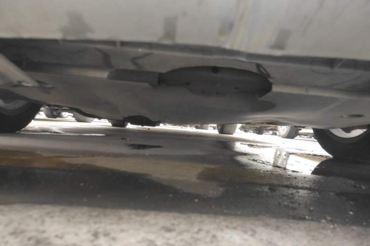 Used Bestune B50 2013 1.6L manual luxury version Chassis Front