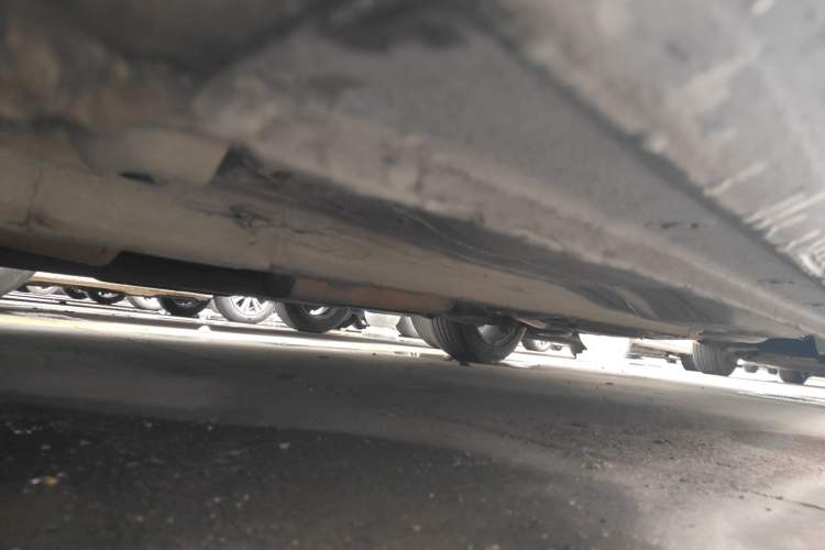 Used Bestune B50 2013 1.6L manual luxury version Chassis Front Left