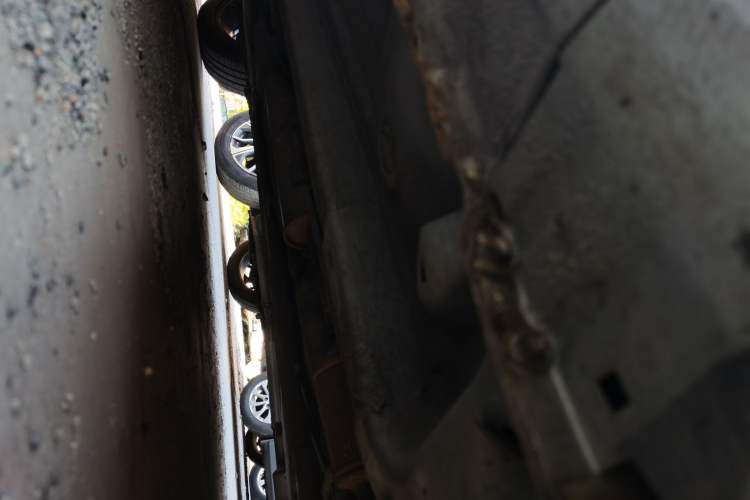 Used Bestune B50 2013 1.6L manual luxury version Chassis Front Right