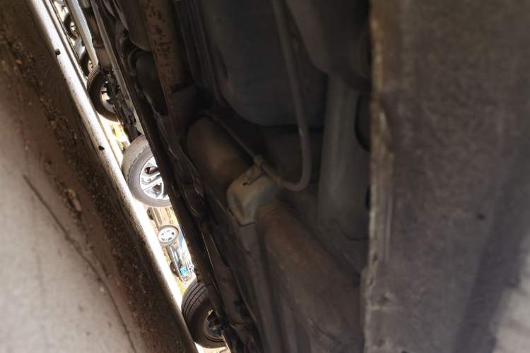 Used Bestune B50 2013 1.6L manual luxury version Chassis Rear Right