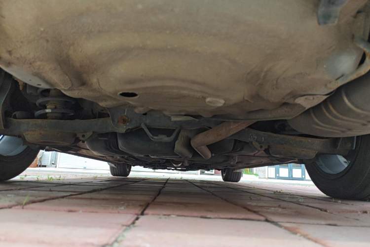Used Bestune B50 2013 1.6L manual Comfort trim level Chassis Rear