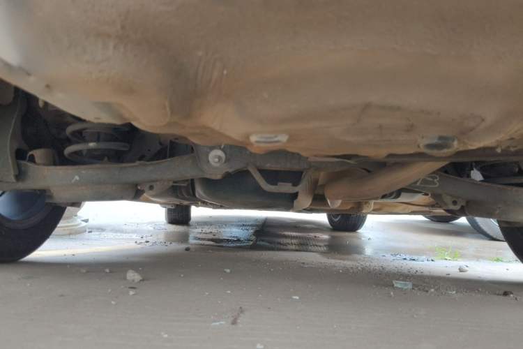 Used Bestune B50 2013 1.6L manual luxury version Chassis Rear