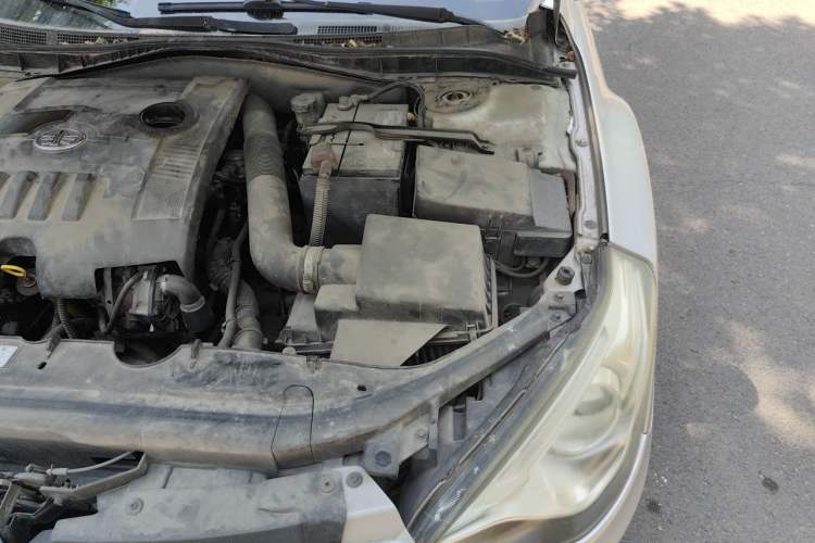 Used Bestune B50 2013 1.6L manual Comfort trim level Engine Bay Left