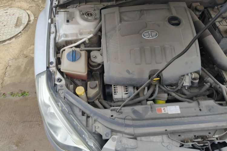 Used Bestune B50 2013 1.6L manual luxury version Engine Bay Right