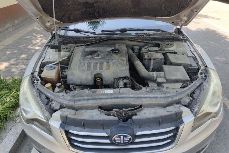 Used Bestune B50 2013 1.6L manual Comfort trim level Engine Bay