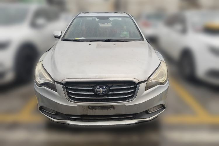 Used Bestune B50 2013 1.6L manual luxury version Front