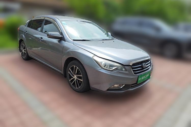 Used Bestune B50 2013 1.6L manual Comfort trim level Front Right 45 Deg
