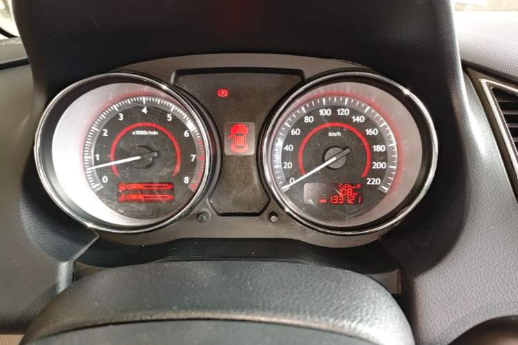 Used Bestune B50 2013 1.6L manual Comfort trim level Instrument Cluster