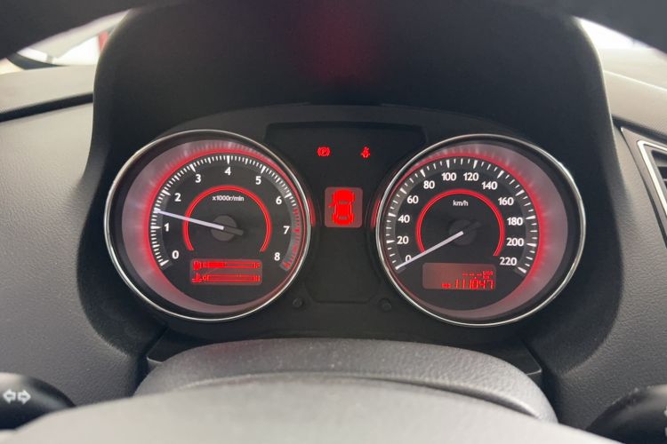 Used Bestune B50 2013 1.6L manual luxury version Instrument Cluster
