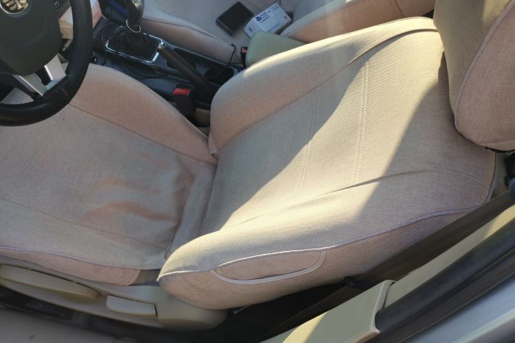 Used Bestune B50 2013 1.6L manual luxury version Left Front Seat