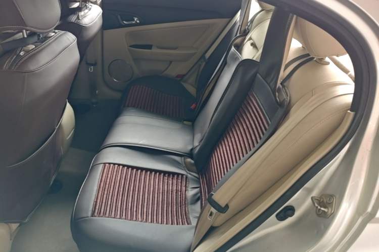 Used Bestune B50 2013 1.6L manual Comfort trim level Left Rear Seat