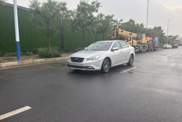 Used Bestune B50 2013 1.6L manual luxury version