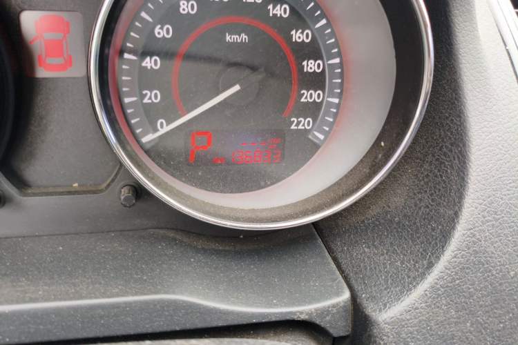 Used Bestune B50 2013 1.6L automatic luxury version Odometer Close Up