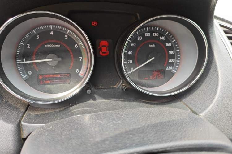 Used Bestune B50 2013 1.6L manual Comfort trim level Odometer Close Up