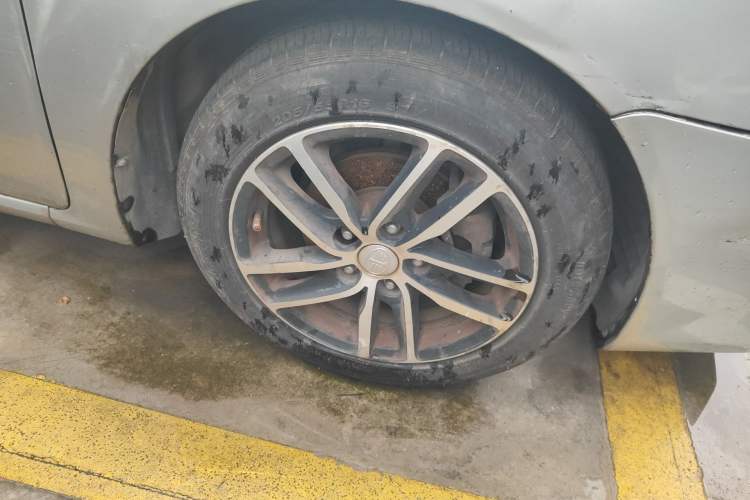 Used Bestune B50 2013 1.6L manual luxury version Right Front Wheel Hub