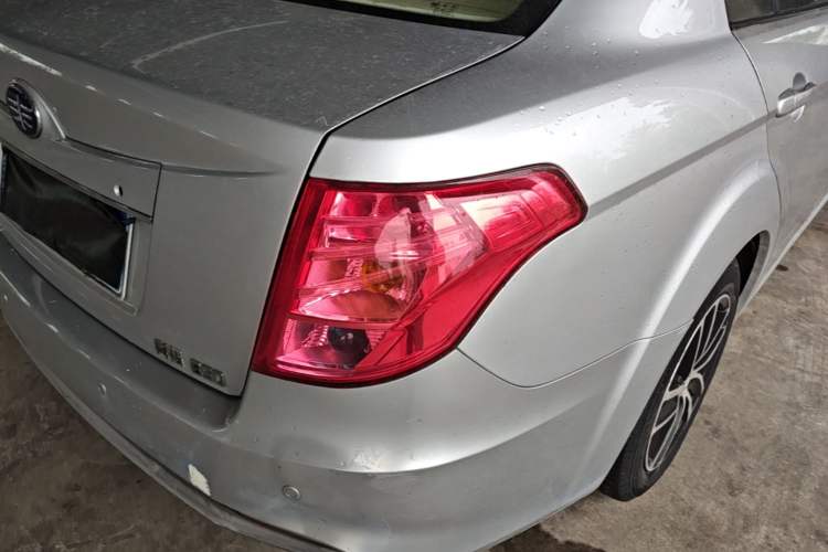 Used Bestune B50 2013 1.6L manual Comfort trim level Right Rear Taillight