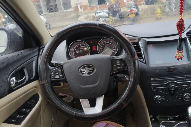 Used Bestune B50 2013 1.6L manual luxury version Steering Wheel