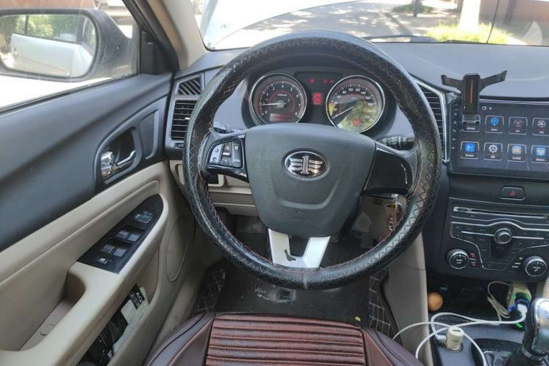 Used Bestune B50 2013 1.6L manual Comfort trim level Steering Wheel