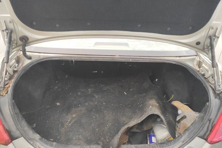 Used Bestune B50 2013 1.6L manual luxury version Trunk