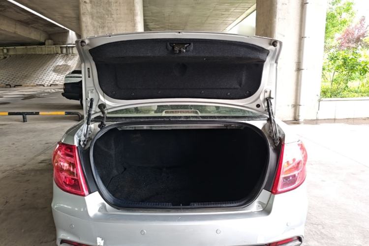 Used Bestune B50 2013 1.6L manual Comfort trim level Trunk