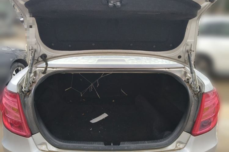 Used Bestune B50 2013 1.6L manual luxury version Trunk