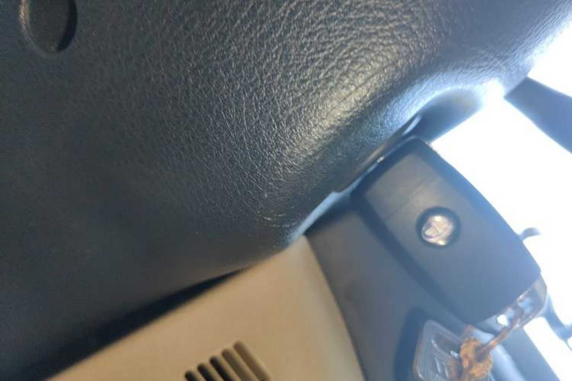 Used Bestune B50 2013 1.6L manual Comfort trim level Vehicle Key