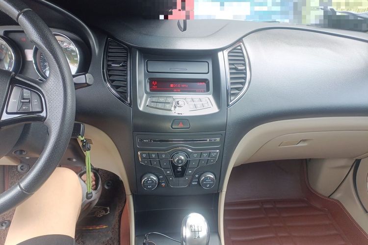 Used Bestune B50 2013 1.6L manual luxury version Audio And AC Panel