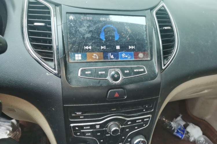 Used Bestune B50 2013 1.6L manual luxury version Audio And AC Panel