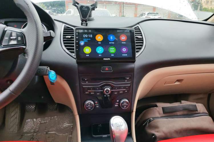 Used Bestune B50 2013 1.6L manual luxury version Audio And AC Panel