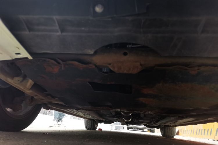 Used Bestune B50 2013 1.6L manual luxury version Chassis Front