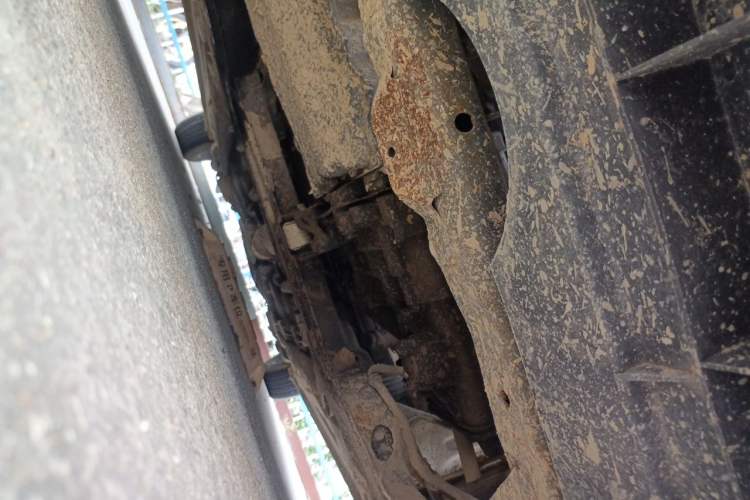 Used Bestune B50 2013 1.6L manual luxury version Chassis Front