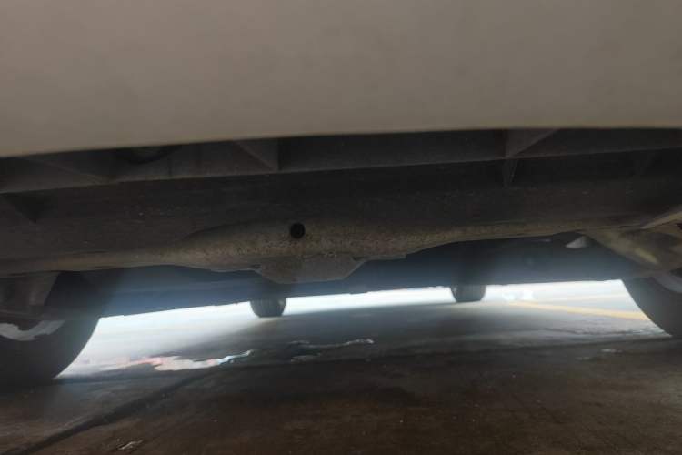 Used Bestune B50 2013 1.6L manual luxury version Chassis Front
