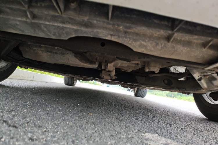 Used Bestune B50 2013 1.6L manual Comfort trim level Chassis Front