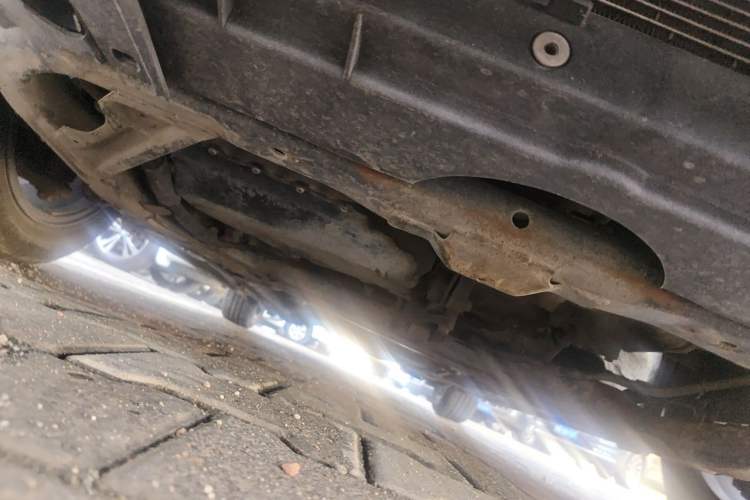 Used Bestune B50 2013 1.6L manual Comfort trim level Chassis Front
