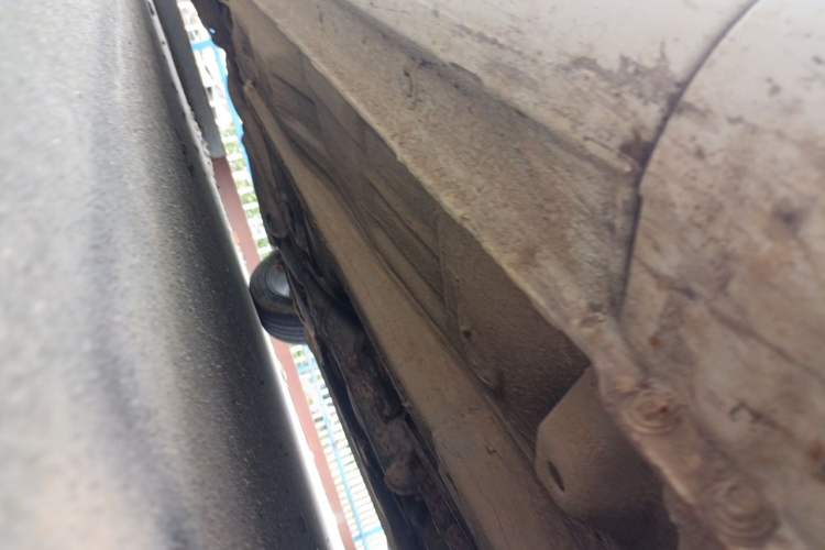 Used Bestune B50 2013 1.6L manual luxury version Chassis Front Right