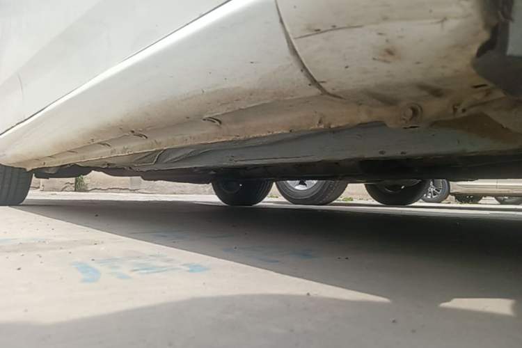 Used Bestune B50 2013 1.6L manual luxury version Chassis Front Right