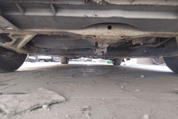 Used Bestune B50 2013 1.6L manual luxury version Chassis Front