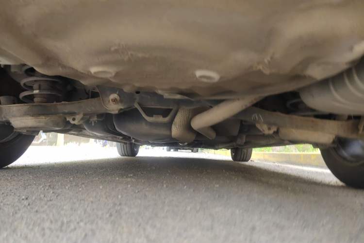 Used Bestune B50 2013 1.6L manual Comfort trim level Chassis Rear