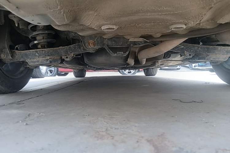 Used Bestune B50 2013 1.6L manual luxury version Chassis Rear