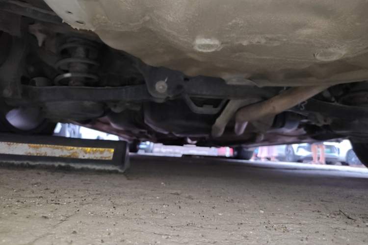Used Bestune B50 2013 1.6L manual luxury version Chassis Rear
