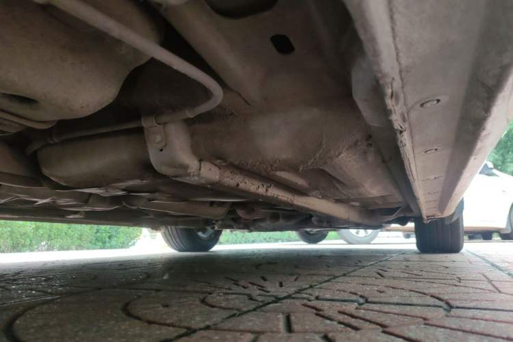Used Bestune B50 2013 1.6L manual Comfort trim level Chassis Rear Right