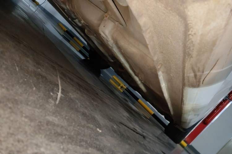 Used Bestune B50 2013 1.6L automatic luxury version Chassis Rear Right